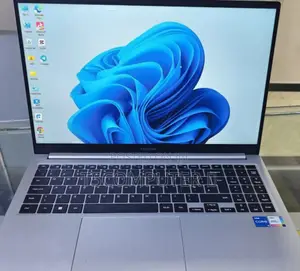 New Laptop Samsung Galaxy Book 2 8GB Intel Core I5 SSD 256GB