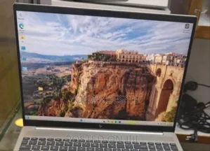 New Laptop HP Pavilion 14 16GB Intel Core i7 SSD 1T