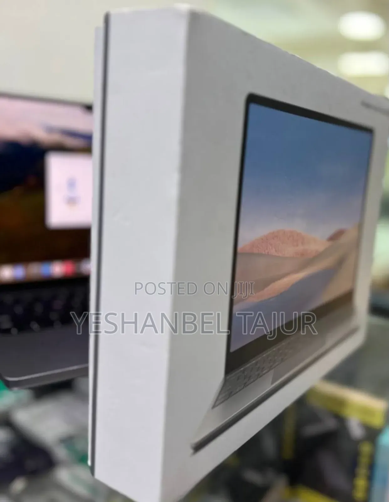 New Laptop Microsoft Surface 8GB Intel Core I5 SSD 128GB