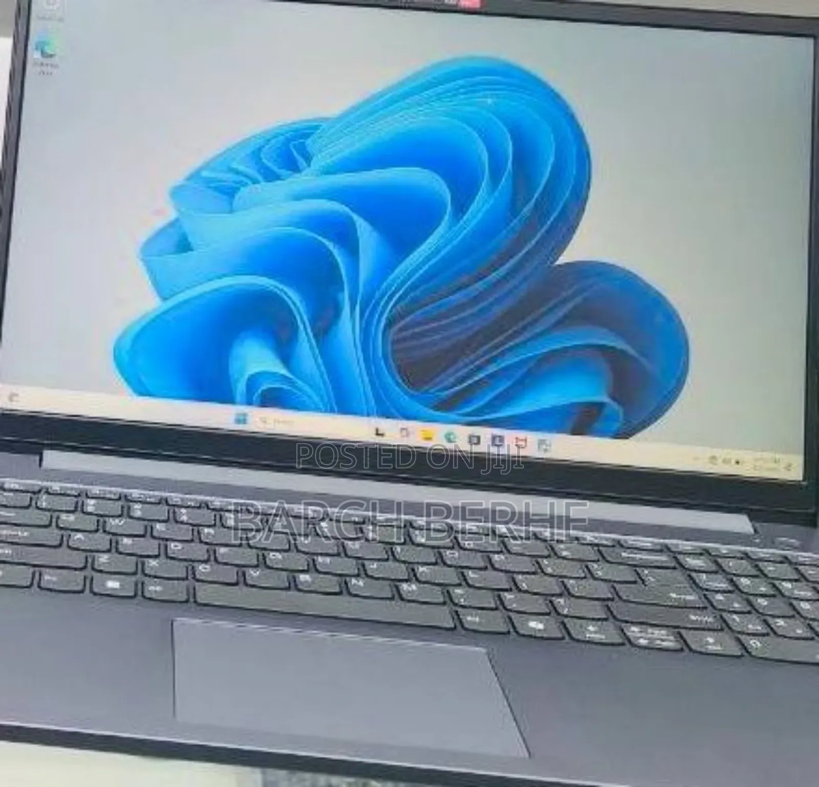 New Laptop Lenovo LOQ 15ARP9 16GB Intel Core I5 SSD 512GB