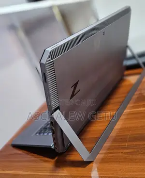 Photo - New Laptop HP ZBook 17 32GB Intel Core I7 SSD 512GB