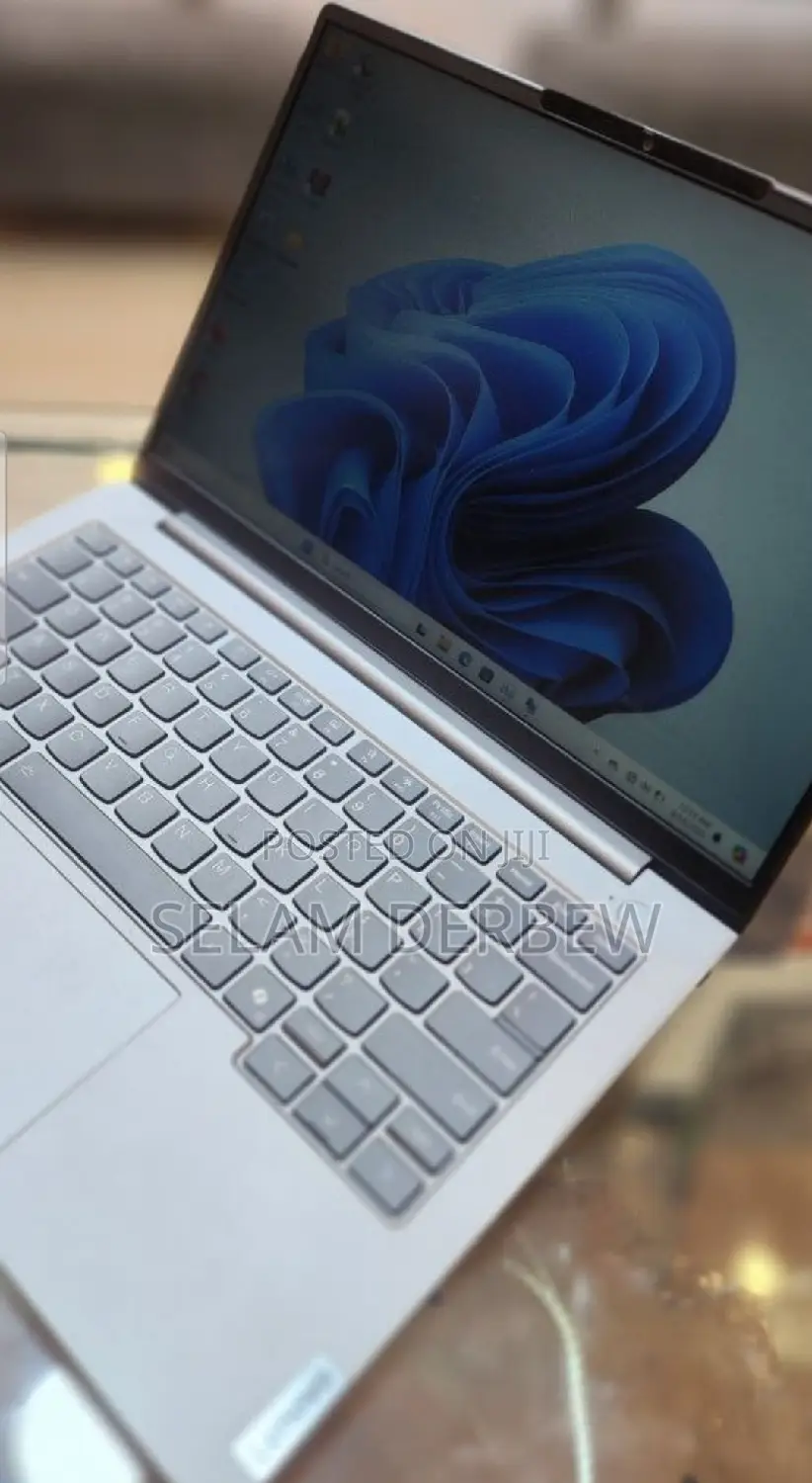 New Laptop Lenovo Thinkbook 14 32GB Intel Core Ultra 7 SSD 512GB