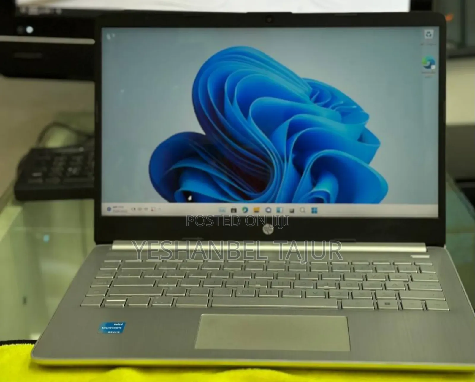 New Laptop HP Stream Notebook 8GB Intel Core I5 SSD 128GB