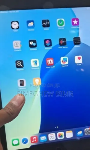 New Laptop Apple MacBook 8GB Intel Core I7 SSD 128GB