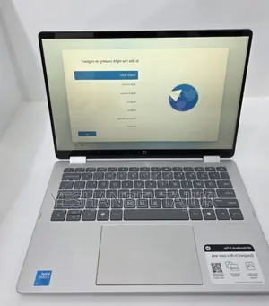 New Laptop HP OmniBook 5 16" 8GB Intel Core I5 SSD 512GB