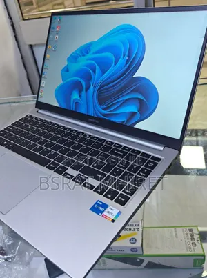 Photo - New Laptop Samsung Galaxy Book 2 8GB Intel Core I5 SSD 256GB