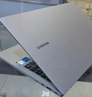 New Laptop Samsung Galaxy Book 2 8GB Intel Core I5 SSD 256GB