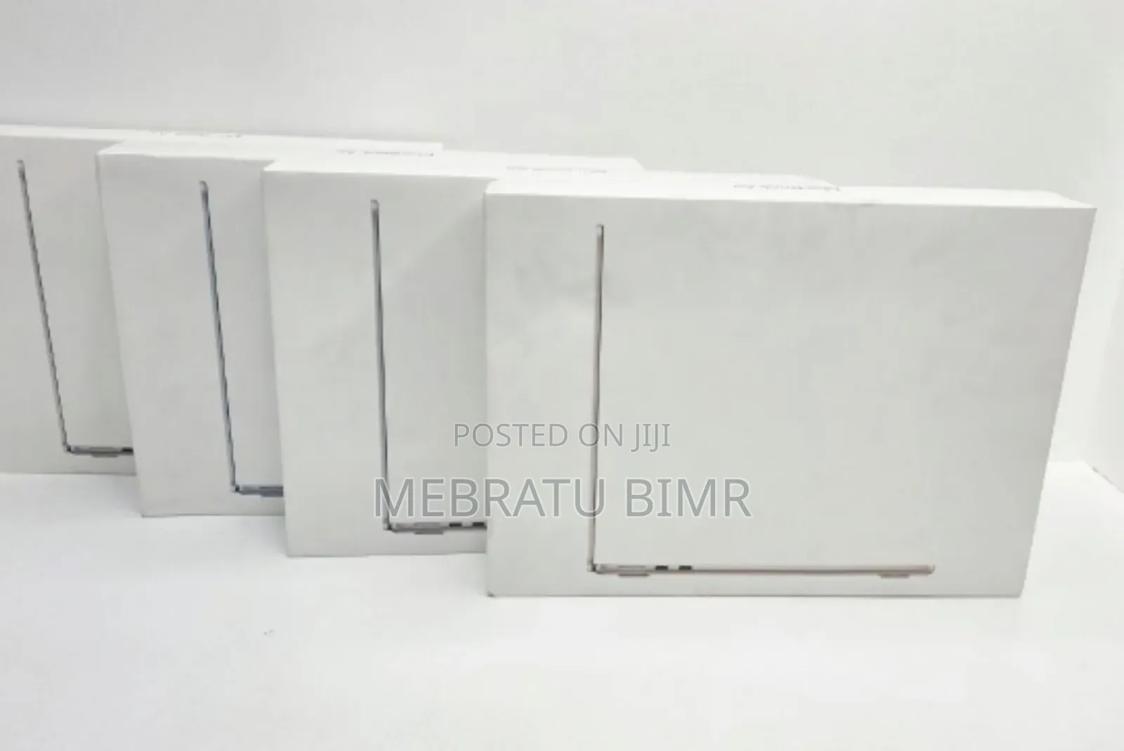 New Laptop Apple MacBook Air 2025 M4 13-Inch 16GB Apple M4 SSD 256GB