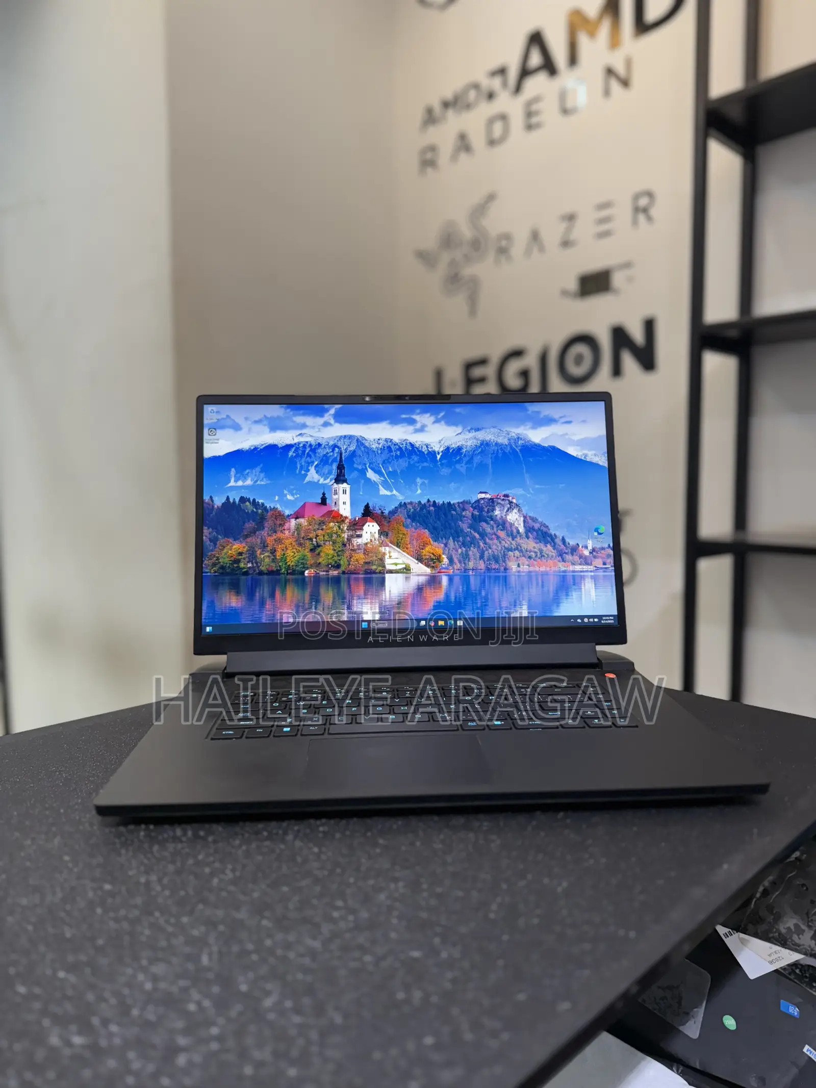 New Laptop Dell Alienware M16 R2 16GB AMD Ryzen 7 SSD 1T