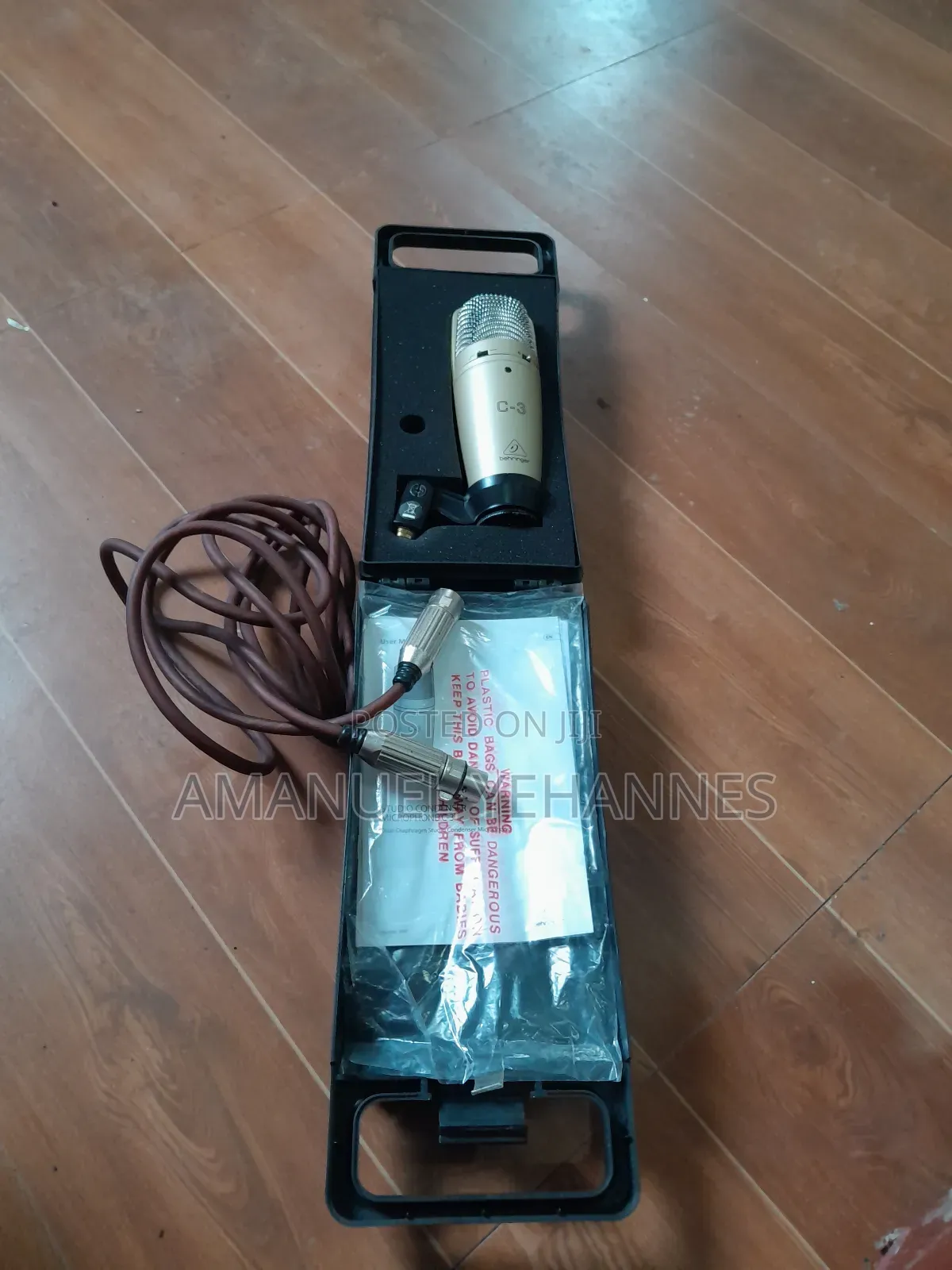 Behringer C-3 Studio Microphone