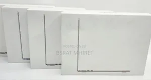 New Laptop Apple MacBook Air 2025 M4 13-Inch 16GB Apple M4 SSD 256GB