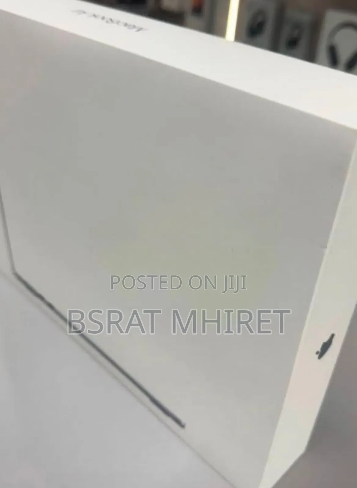 New Laptop Apple MacBook Air 2025 M4 13-Inch 16GB Apple M4 SSD 256GB