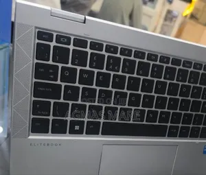 New Laptop HP EliteBook 830 G8 16GB Intel Core I5 SSD 512GB