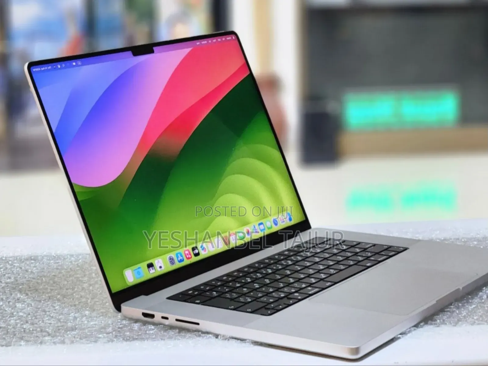 New Laptop Apple MacBook Pro M1 32GB Apple M1 Pro SSD 512GB