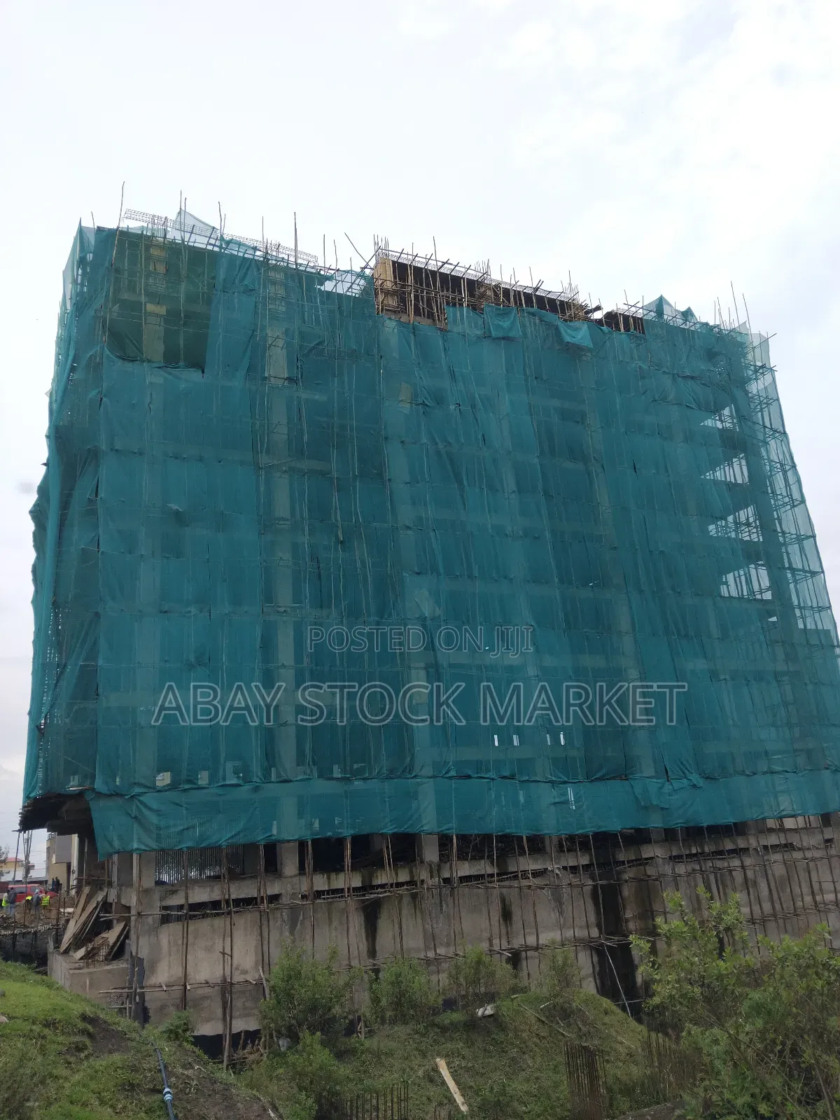 3bdrm Apartment in Yeka for sale