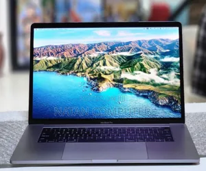 Photo - New Laptop Apple MacBook Pro 2017 16GB Intel Core I7 SSD 512GB