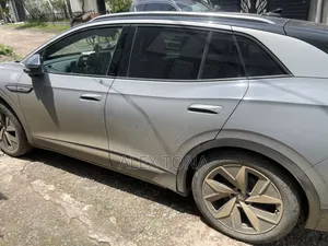 Volkswagen ID.4 2022 Gray