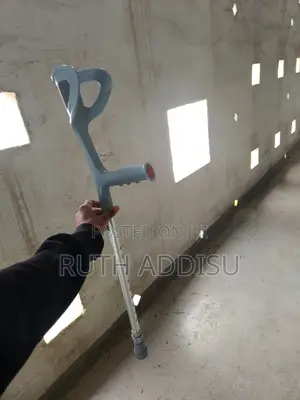 Photo - Elbow Crutches