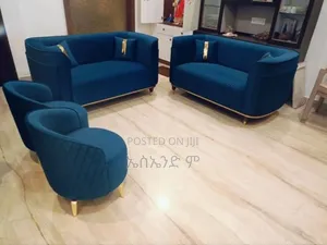 Konjo Style Sofa Design