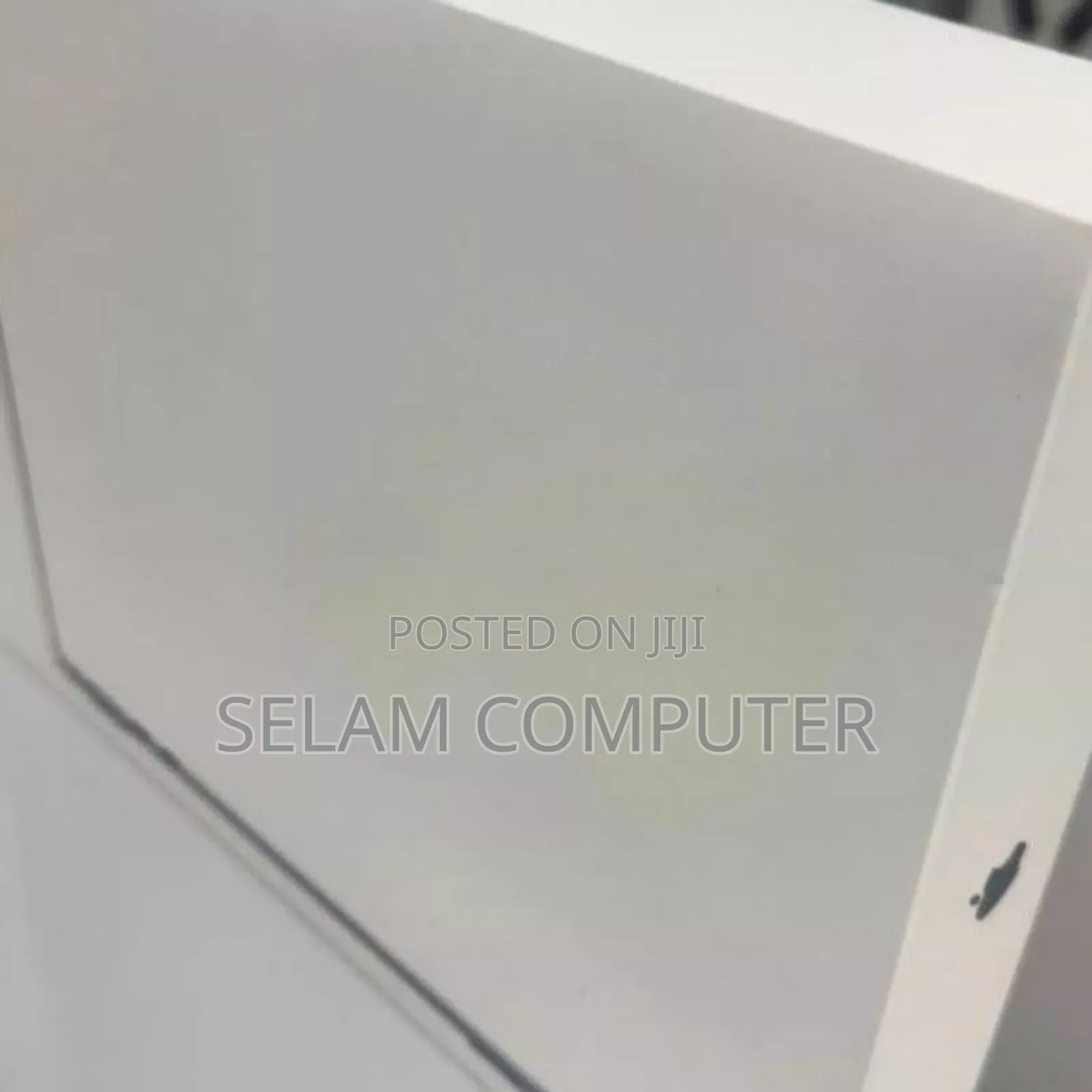 New Laptop Apple MacBook Pro 2024 M4 14-Inch 16GB Apple M4 SSD 256GB