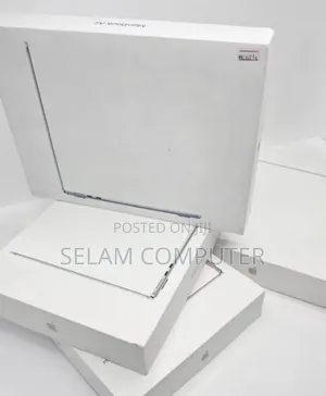 New Laptop Apple MacBook Pro 2024 M4 14-Inch 16GB Apple M4 SSD 256GB