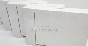 New Laptop Apple MacBook Pro 2024 M4 14-Inch 16GB Apple M4 SSD 256GB