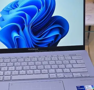 New Laptop Asus VivoBook 15 X505BA 16GB Intel Core I7 SSD 512GB