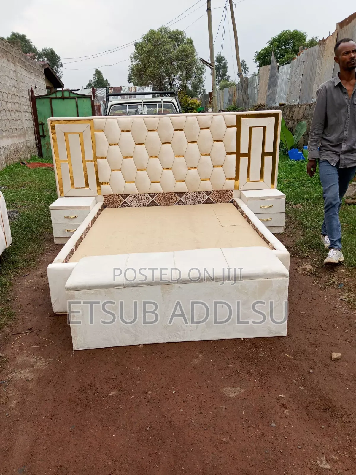 የታፒሴሪ አልጋ 1.50