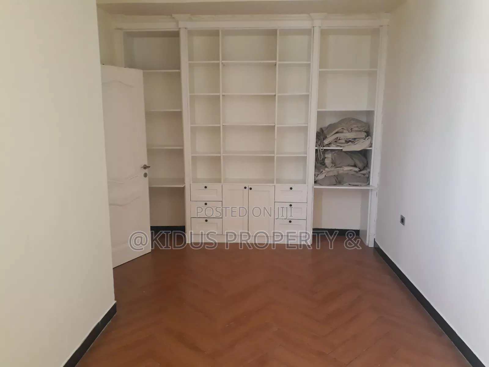 3bdrm Apartment in Lafto for rent