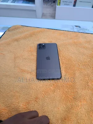 Apple iPhone 11 Pro Max 64 GB Black