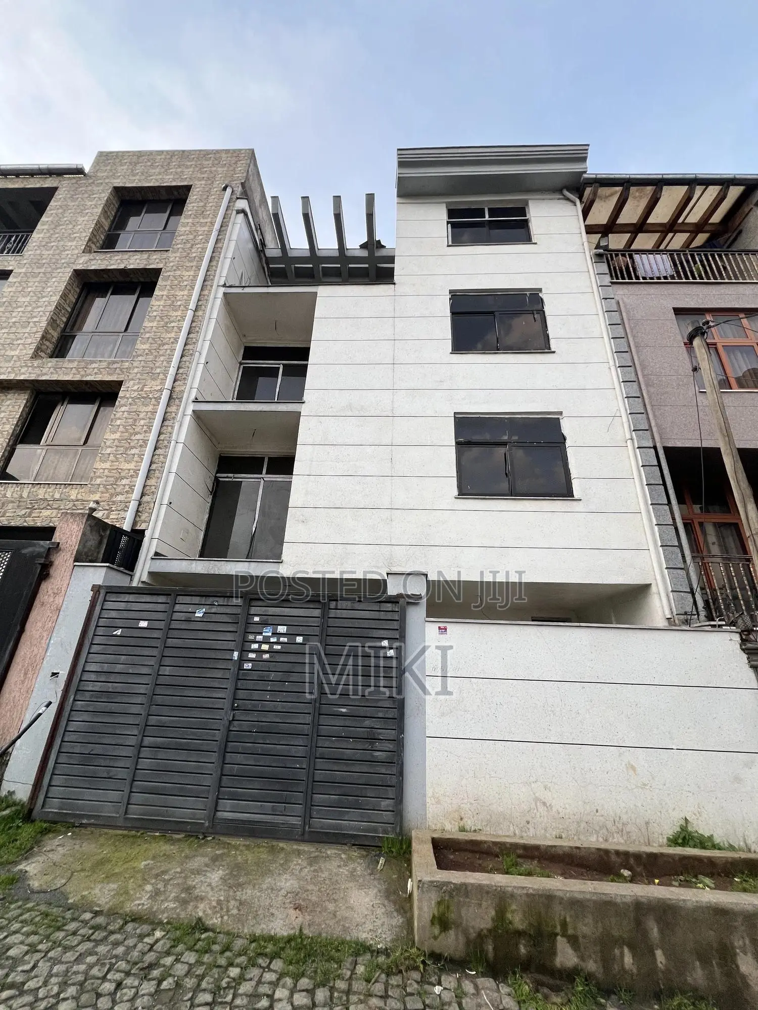 Furnished 4bdrm Townhouse/Terrace in Haile Garment, Nifas Silk-Lafto