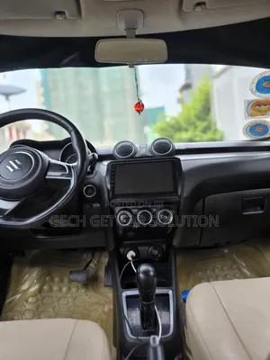 Photo - Suzuki Swift 2022 White