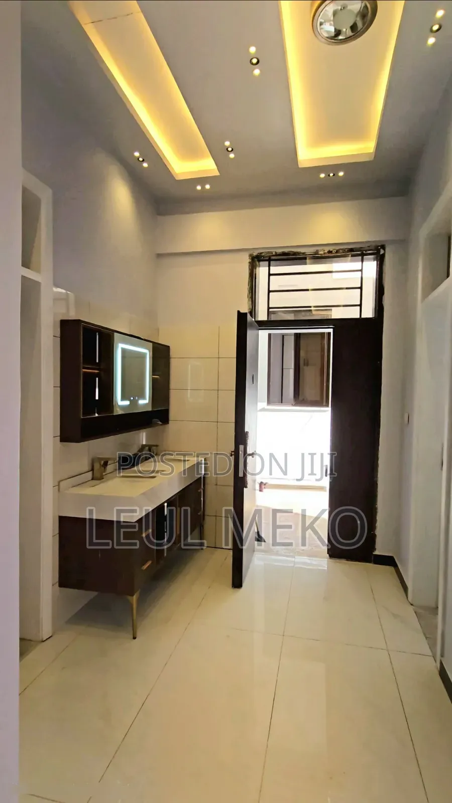 5bdrm Villa in Kolfe Keranio for sale