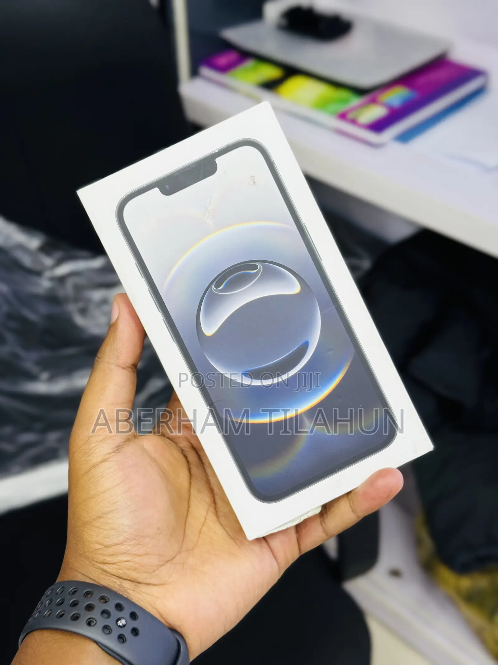 New Apple iPhone 16e 128 GB Black