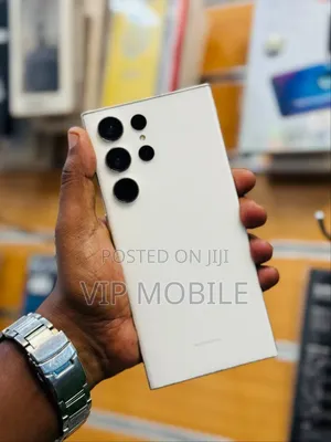 Photo - Samsung Galaxy S23 Ultra 256 GB White