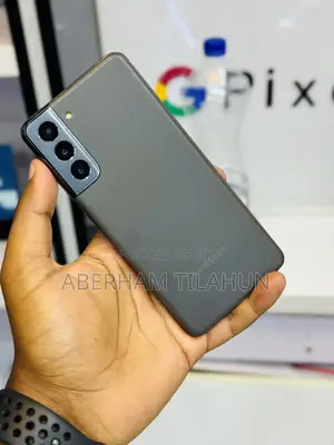 Photo - Samsung Galaxy S21 5G 128 GB Black