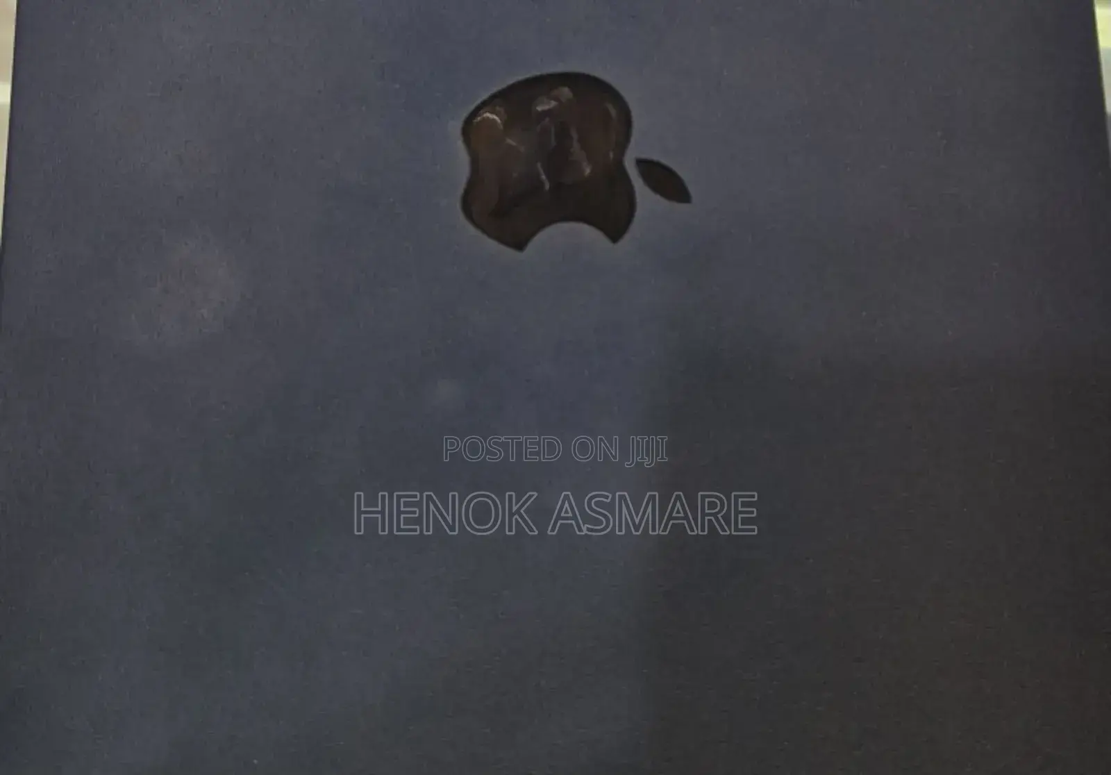 New Laptop Apple MacBook Air 2022 M2 8GB SSD 256GB