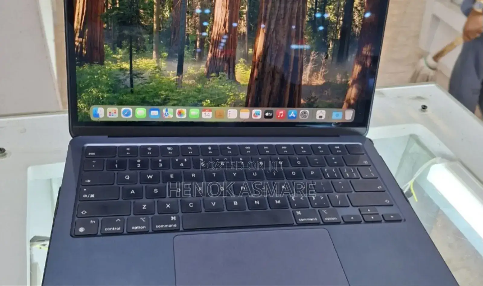 New Laptop Apple MacBook Air 2022 M2 8GB SSD 256GB