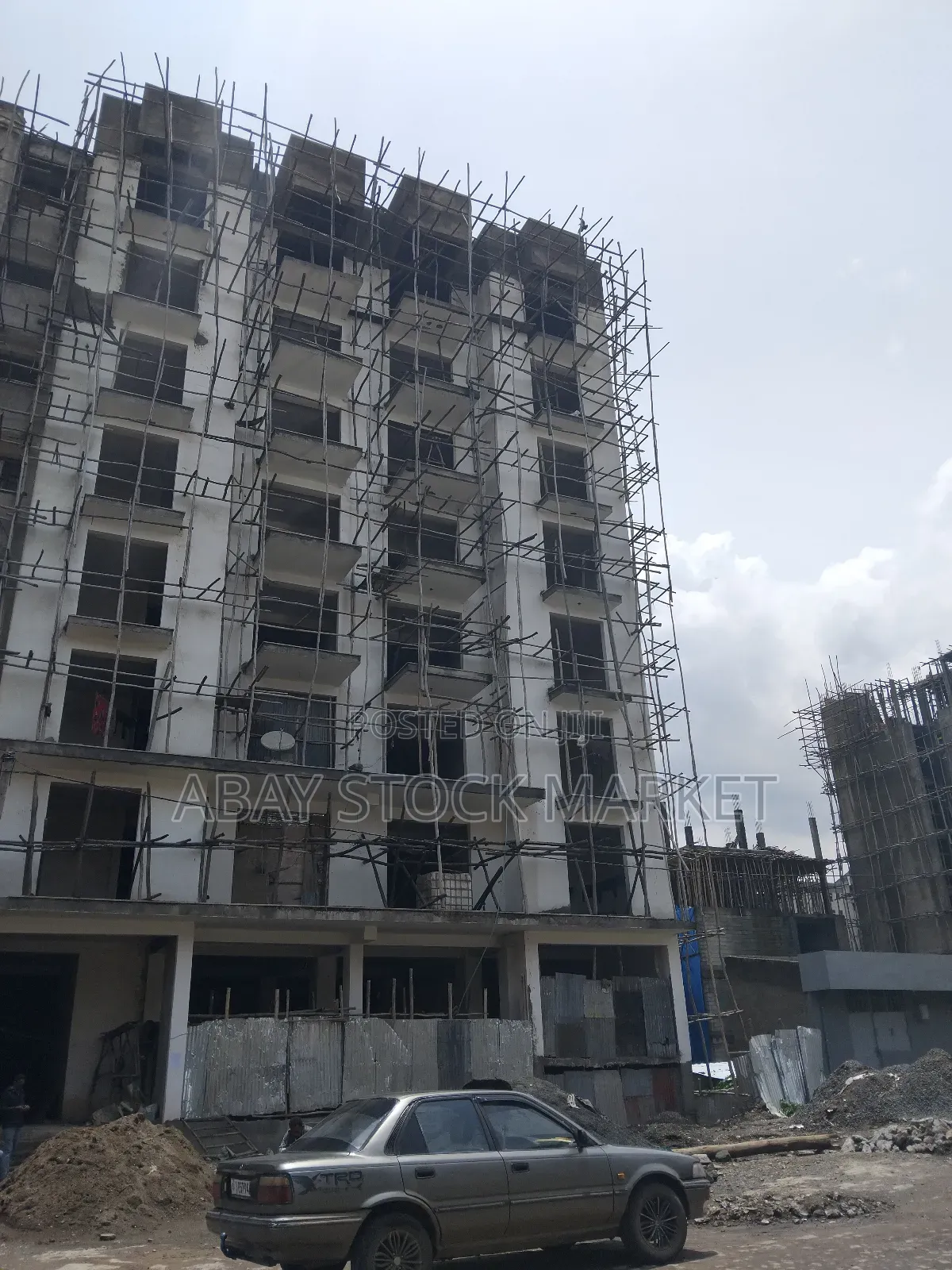 3bdrm Apartment in Yeka for sale