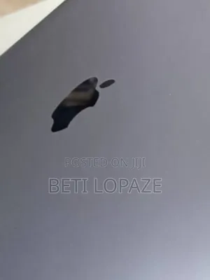 New Laptop Apple MacBook Pro M1 8GB Intel Core I5 SSD 256GB