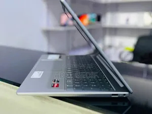 New Laptop HP Stream Notebook 8GB AMD Ryzen 5 SSD 512GB