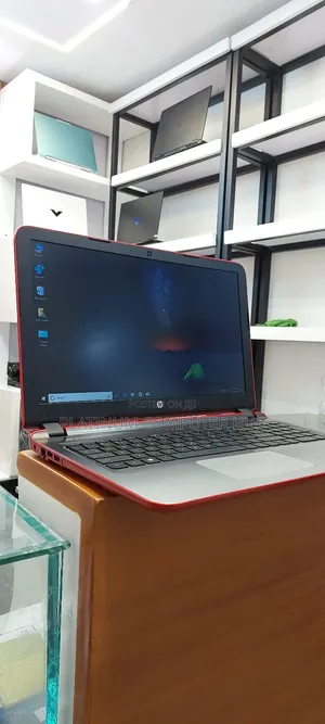 New Laptop HP Pavilion X2 10 4GB Intel Core I3 HDD 1T