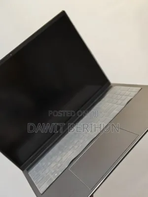 New Laptop Dell 16GB Intel Core I7 SSD 512GB