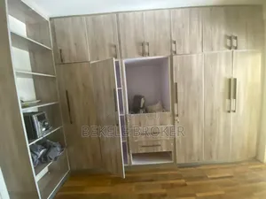 Furnished 7bdrm Townhouse/Terrace in G+2 ቤት, Bole for sale
