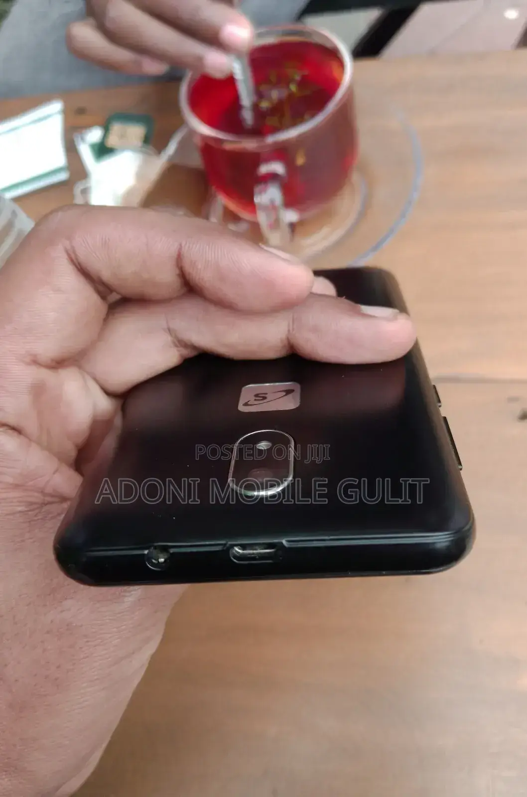 Safaricom Neon Ray Pro 16 GB Black