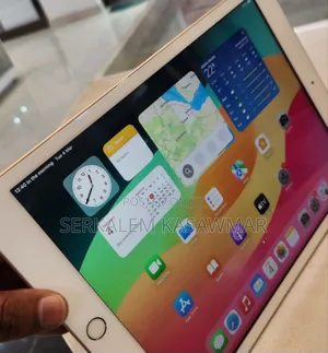 Photo - New Apple iPad 10.2 (2021) 128 GB Silver