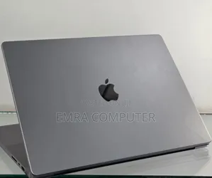 New Laptop Apple MacBook Pro M1 16GB Apple M2 SSD 512GB