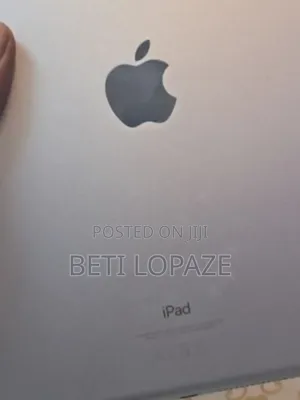 New Apple iPad 9.7 64 GB Silver