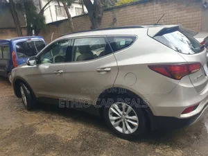 Hyundai Santa Fe 2018 Silver