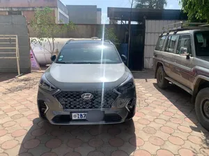 Photo - Hyundai Tucson Sport AWD 2020 Gray